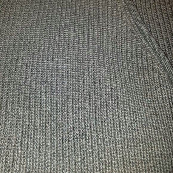 Universal Thread Goods Co. - Women's Sweater - Picture 3 of 4